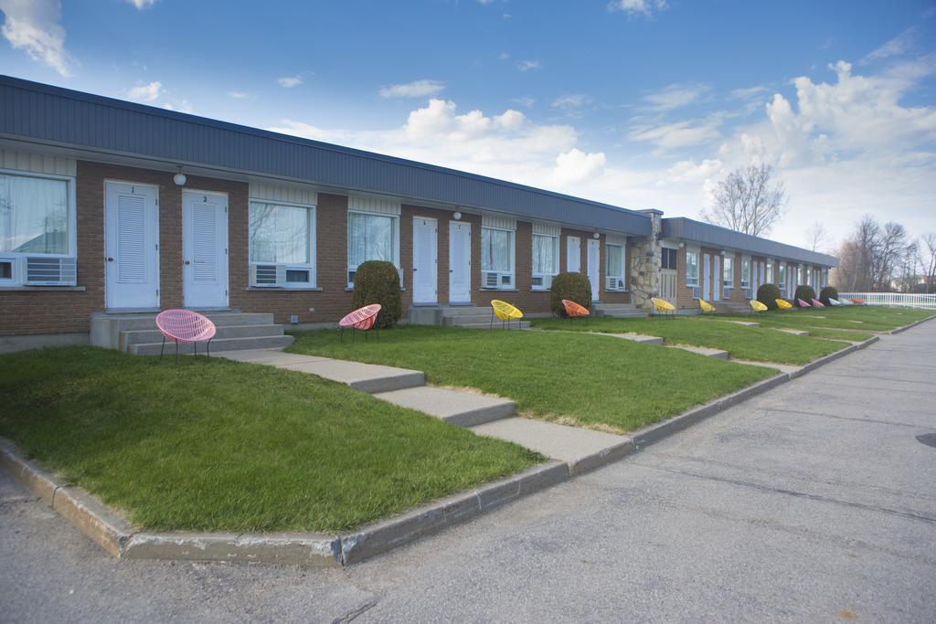 Motel Vaudreuil Dış mekan fotoğraf